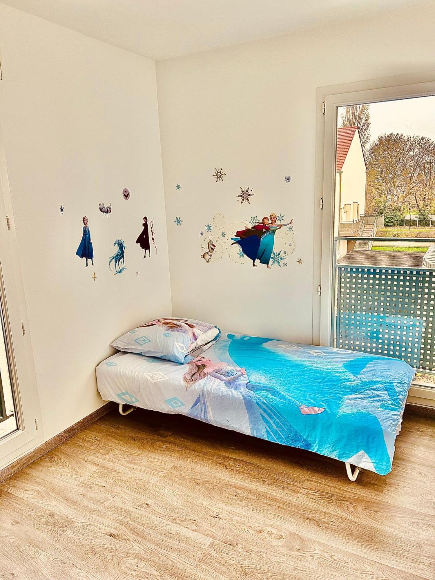 שסי Disneyland Paris Familly Appart - 7 Minutes Disney - Parking - Wifi מראה חיצוני תמונה